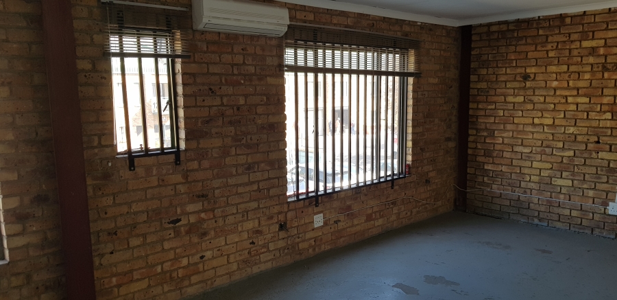 To Let commercial Property for Rent in Hennops Park Industrial Gauteng