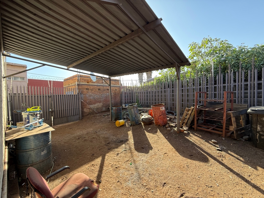 Commercial Property for Sale in Booysens Gauteng