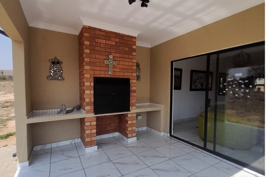 3 Bedroom Property for Sale in Heatherdale AH Gauteng