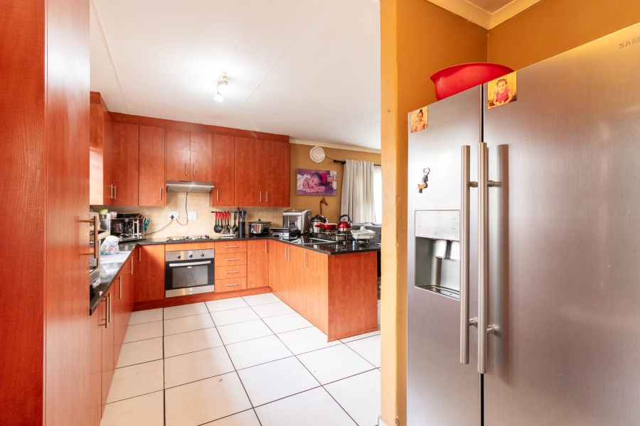 3 Bedroom Property for Sale in Sonneveld Gauteng