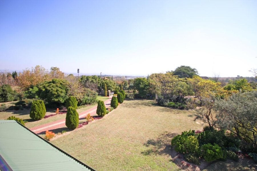 4 Bedroom Property for Sale in Saddlebrook Estate Gauteng