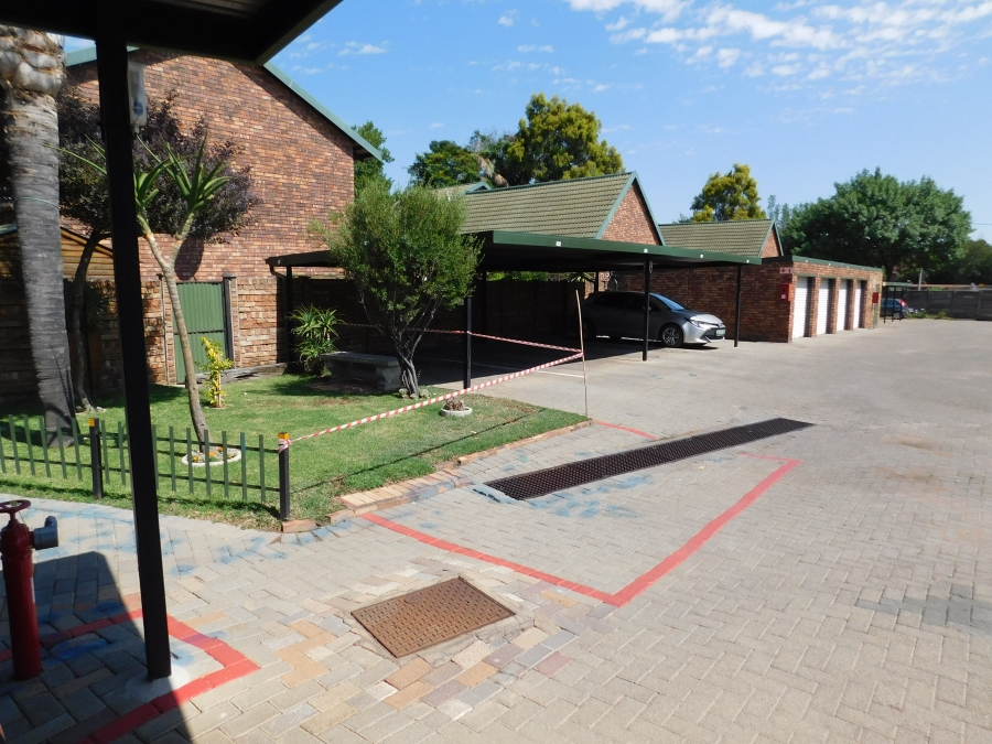 2 Bedroom Property for Sale in Kilner Park Gauteng