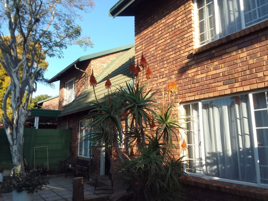 2 Bedroom Property for Sale in Kilner Park Gauteng