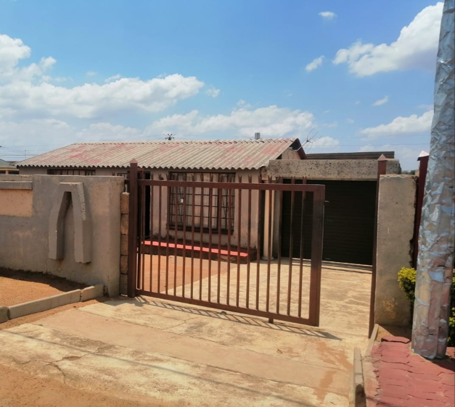 2 Bedroom Property for Sale in Mabopane Unit B Gauteng