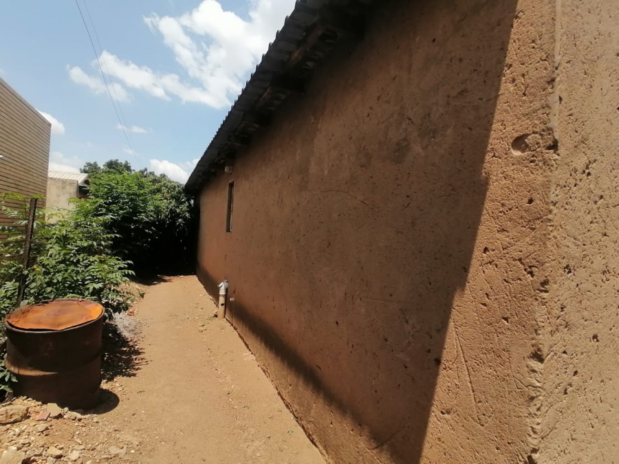 2 Bedroom Property for Sale in Mabopane Unit B Gauteng