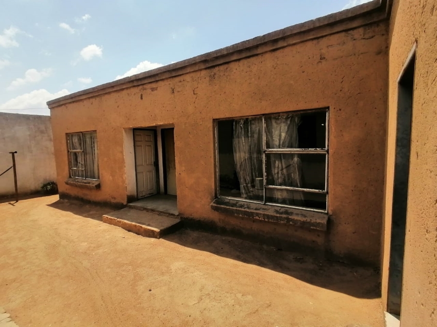 2 Bedroom Property for Sale in Mabopane Unit B Gauteng