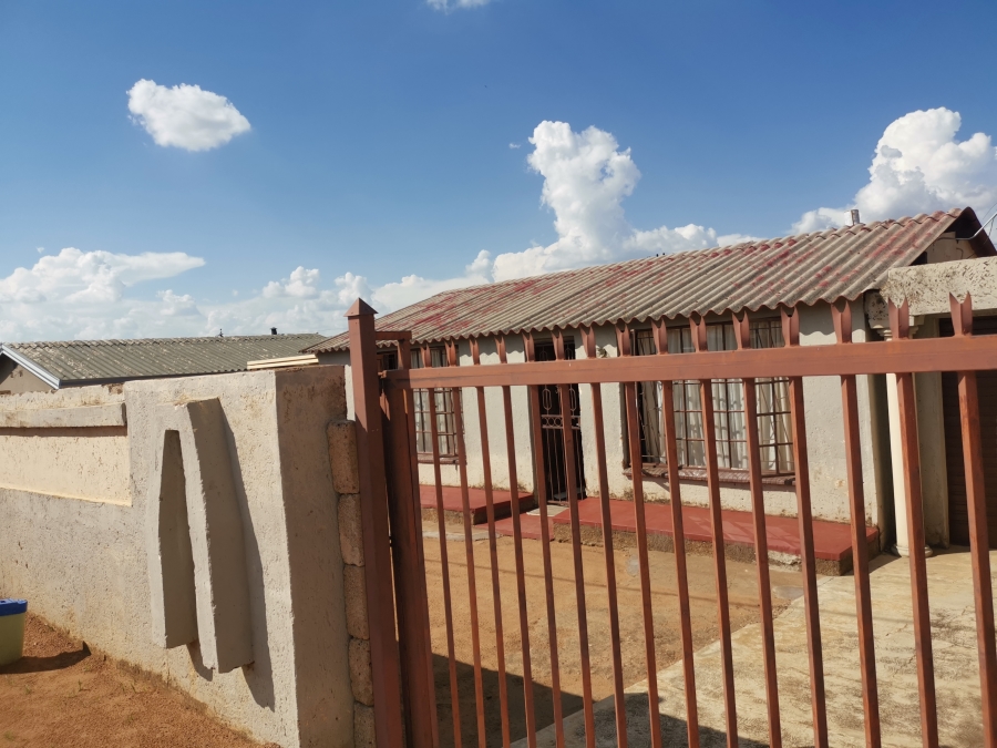 2 Bedroom Property for Sale in Mabopane Unit B Gauteng