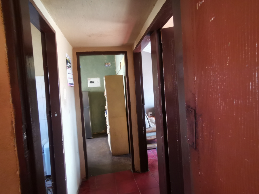 2 Bedroom Property for Sale in Mabopane Unit B Gauteng