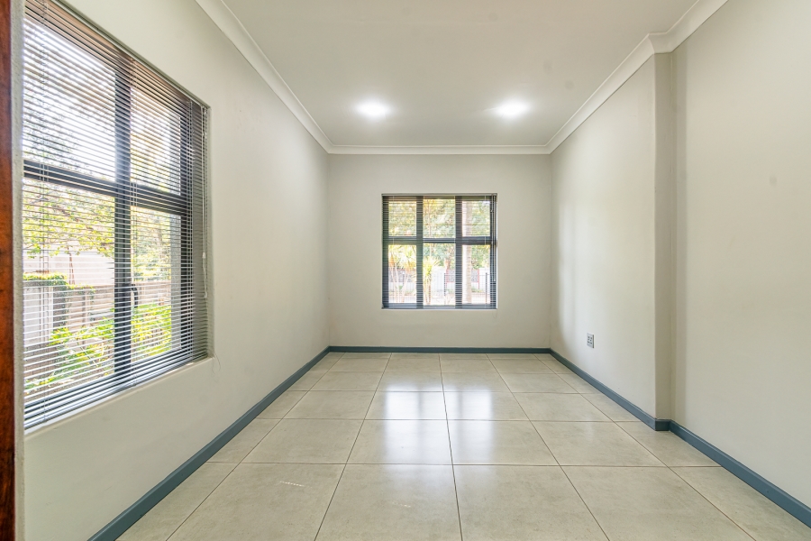 4 Bedroom Property for Sale in Lynnwood Glen Gauteng