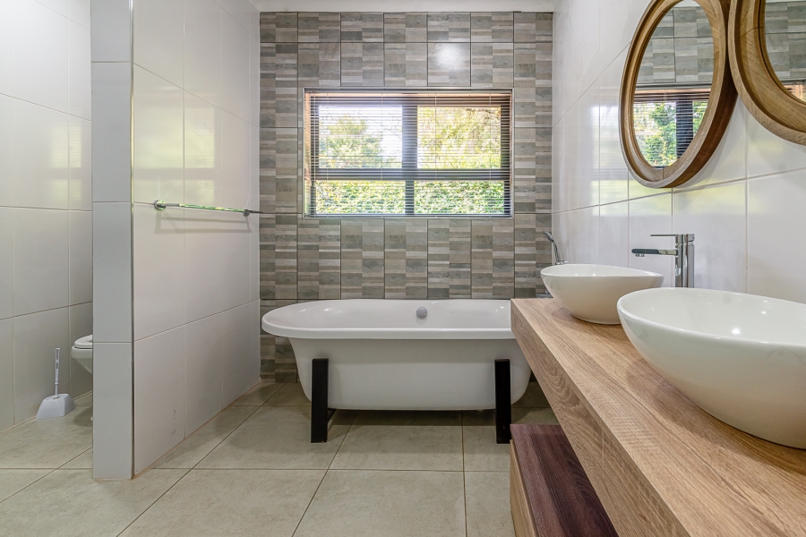 4 Bedroom Property for Sale in Lynnwood Glen Gauteng