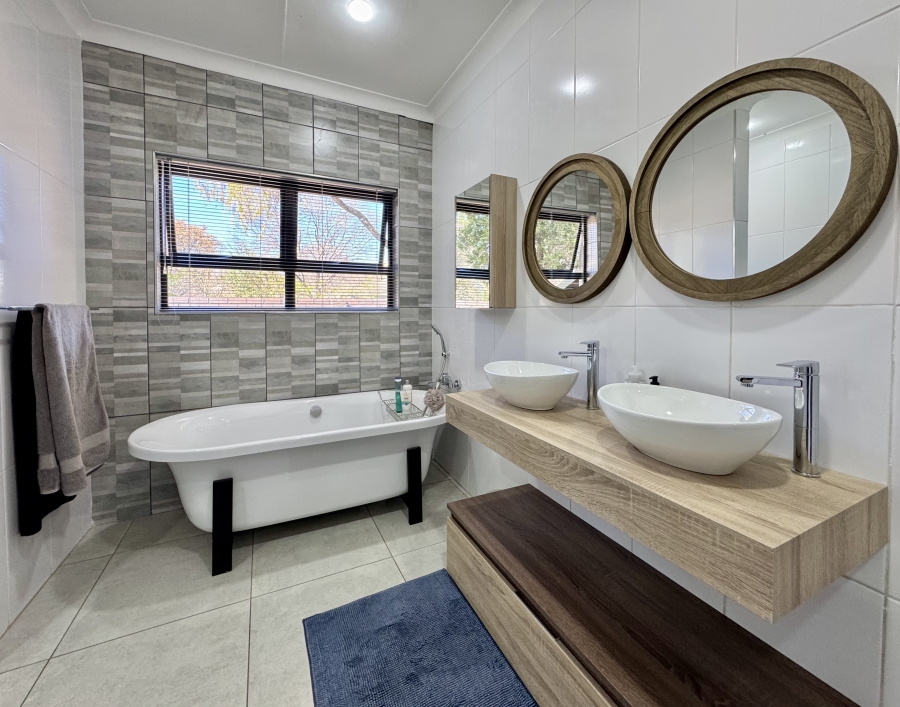 4 Bedroom Property for Sale in Lynnwood Glen Gauteng