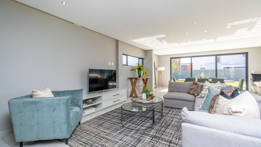4 Bedroom Property for Sale in Midstream Heights Gauteng