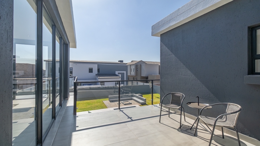 4 Bedroom Property for Sale in Midstream Heights Gauteng