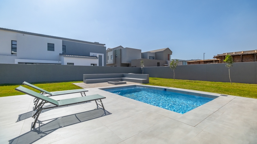 4 Bedroom Property for Sale in Midstream Heights Gauteng