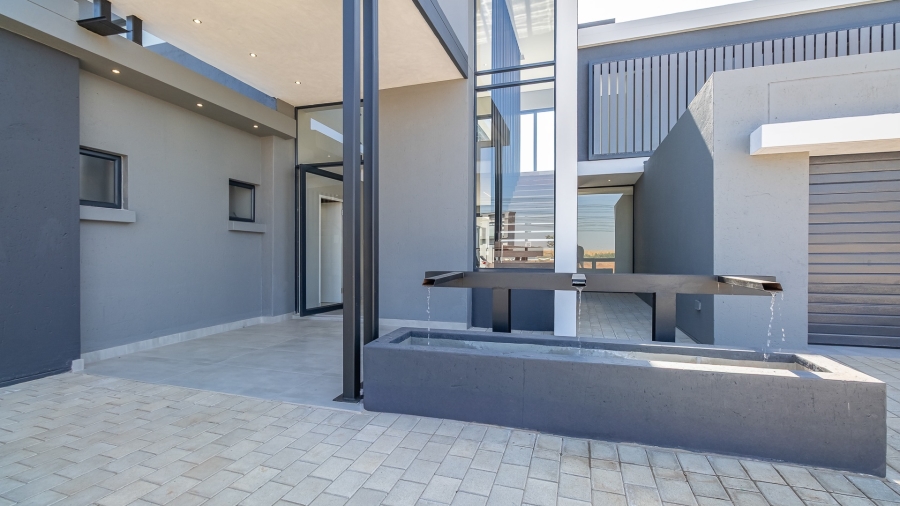 4 Bedroom Property for Sale in Midstream Heights Gauteng