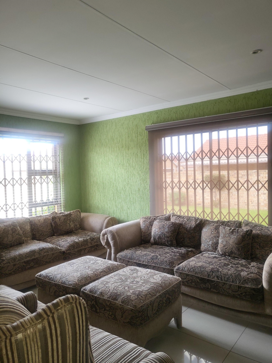 3 Bedroom Property for Sale in Sunair Park Gauteng