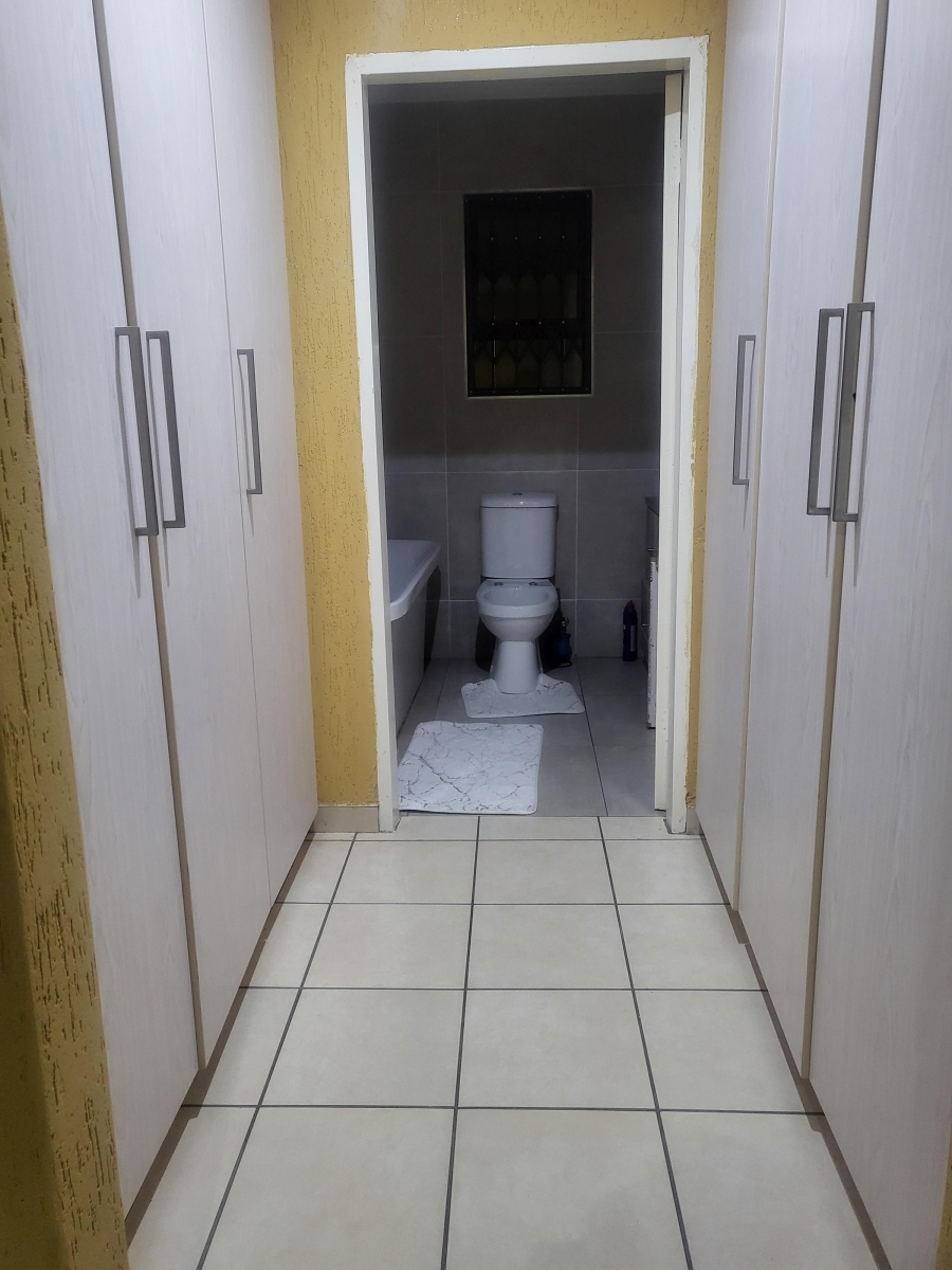3 Bedroom Property for Sale in Sunair Park Gauteng