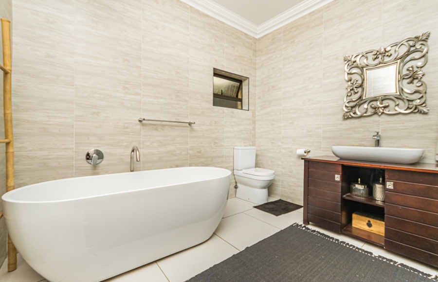 5 Bedroom Property for Sale in Lyttelton Manor Gauteng