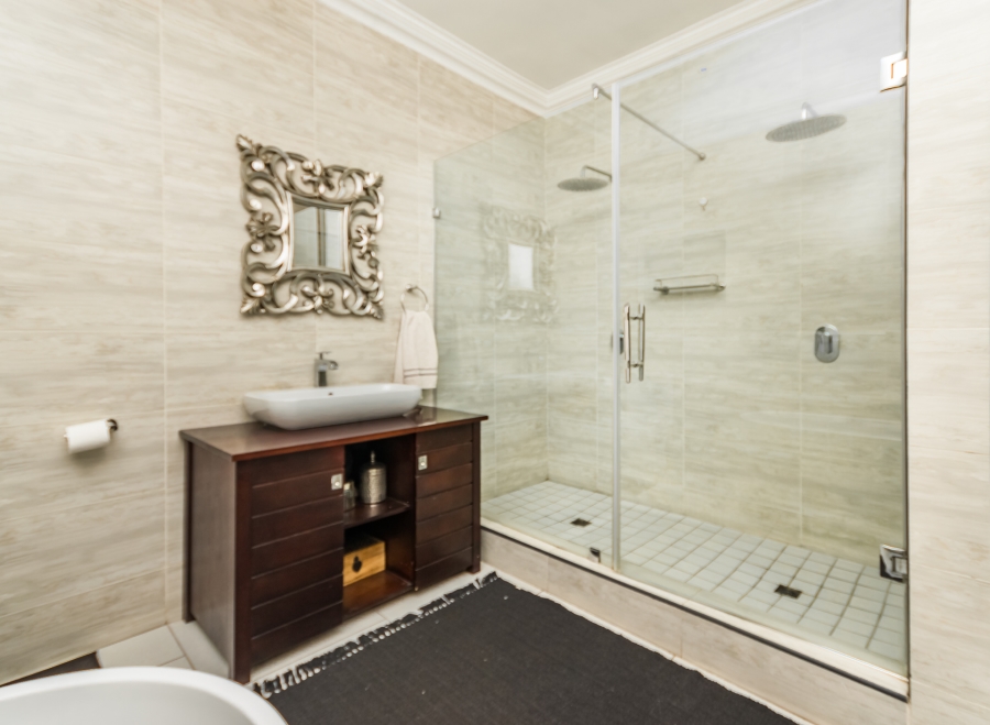 5 Bedroom Property for Sale in Lyttelton Manor Gauteng