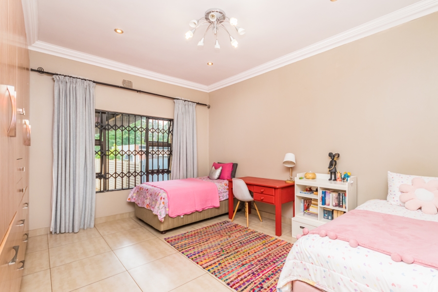 5 Bedroom Property for Sale in Lyttelton Manor Gauteng