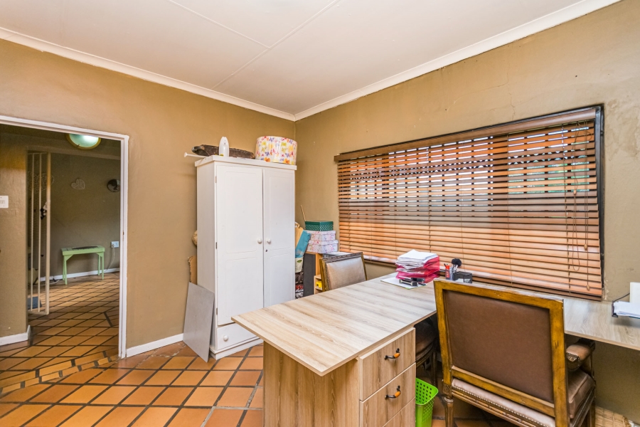 5 Bedroom Property for Sale in Lyttelton Manor Gauteng