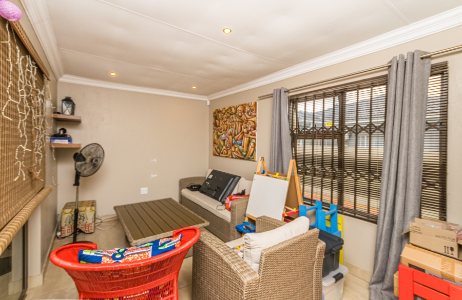 5 Bedroom Property for Sale in Lyttelton Manor Gauteng