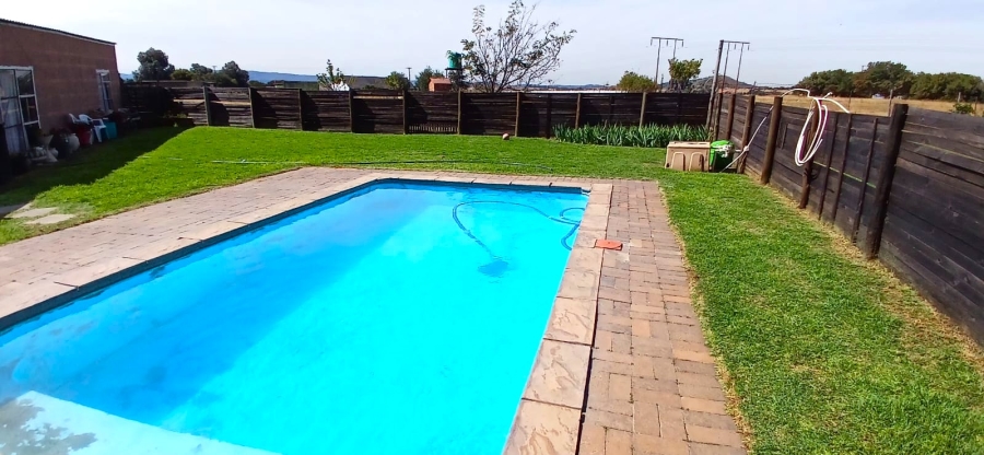 5 Bedroom Property for Sale in Nelsonia Gauteng