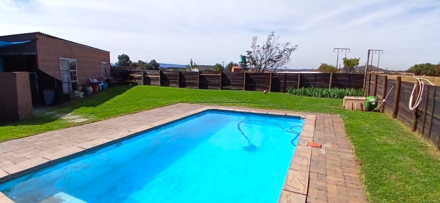 5 Bedroom Property for Sale in Nelsonia Gauteng