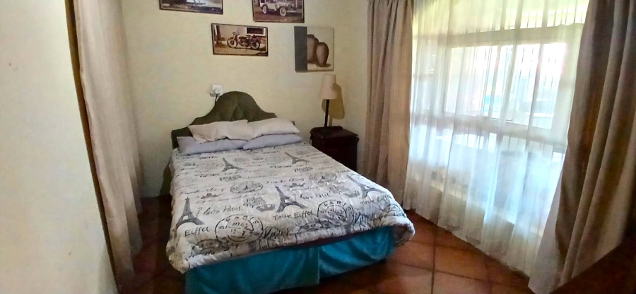5 Bedroom Property for Sale in Nelsonia Gauteng