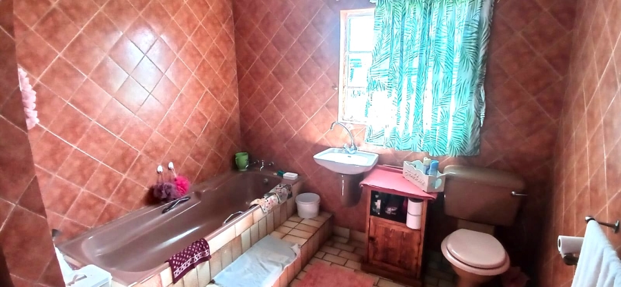 5 Bedroom Property for Sale in Nelsonia Gauteng