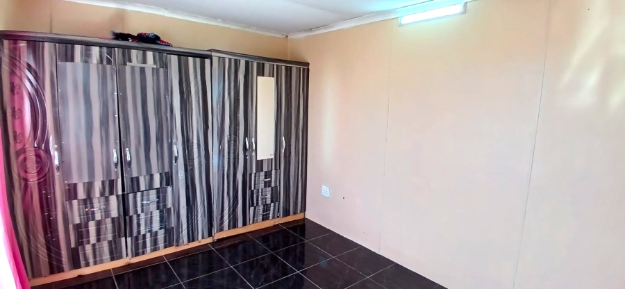 5 Bedroom Property for Sale in Nelsonia Gauteng