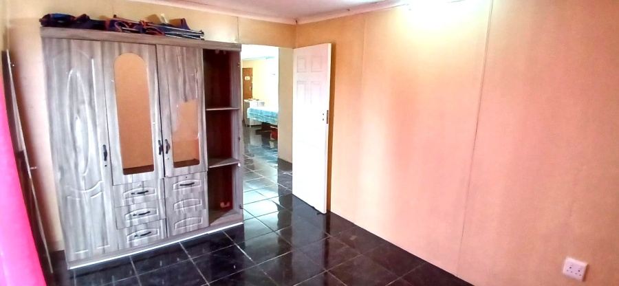 5 Bedroom Property for Sale in Nelsonia Gauteng
