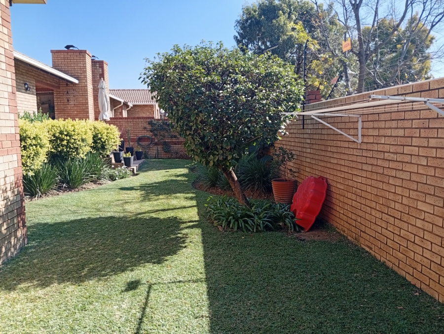 3 Bedroom Property for Sale in Equestria Gauteng