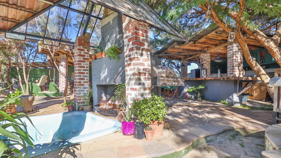 13 Bedroom Property for Sale in Glenferness Gauteng