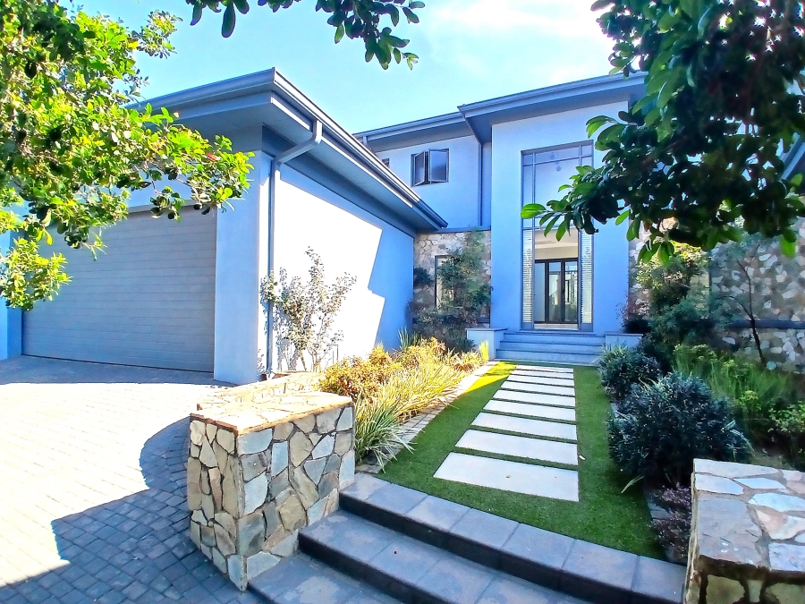 4 Bedroom Property for Sale in Blue Valley Golf Estate Gauteng