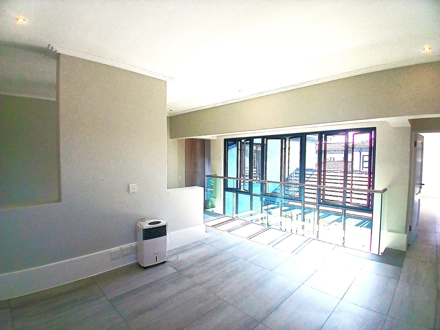 4 Bedroom Property for Sale in Blue Valley Golf Estate Gauteng
