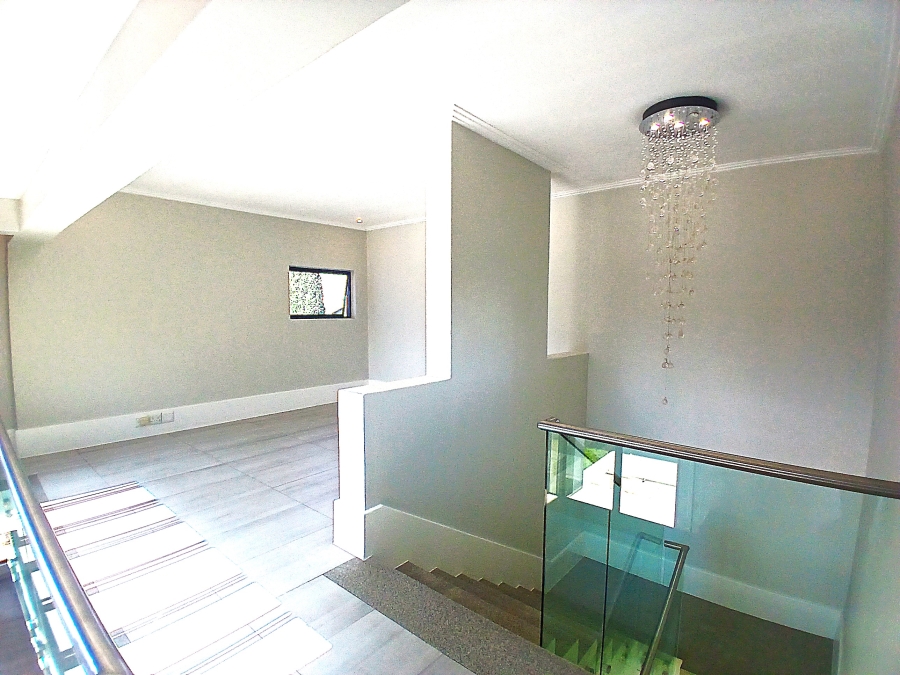 4 Bedroom Property for Sale in Blue Valley Golf Estate Gauteng