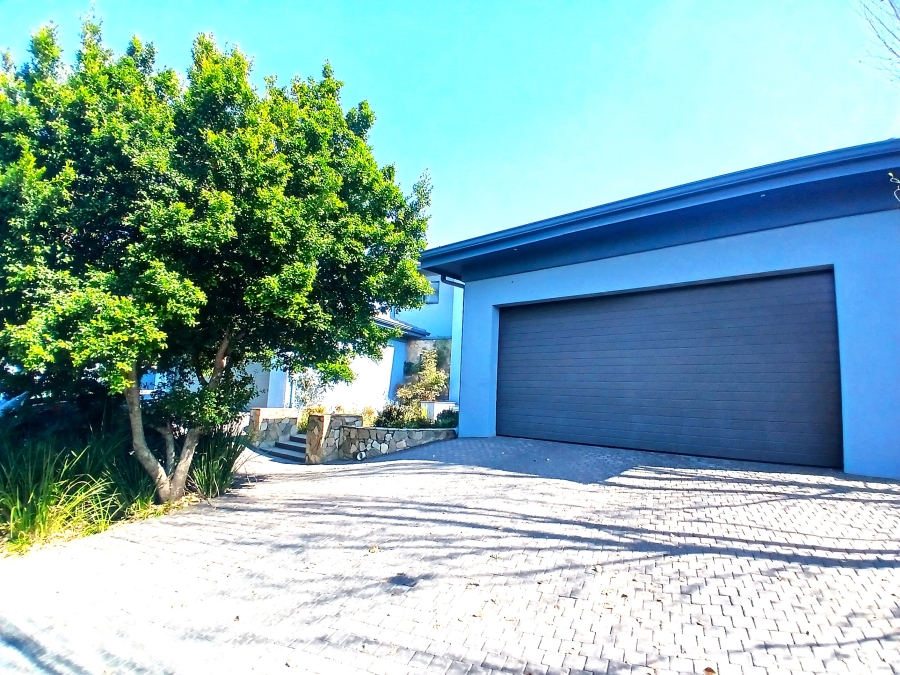 4 Bedroom Property for Sale in Blue Valley Golf Estate Gauteng