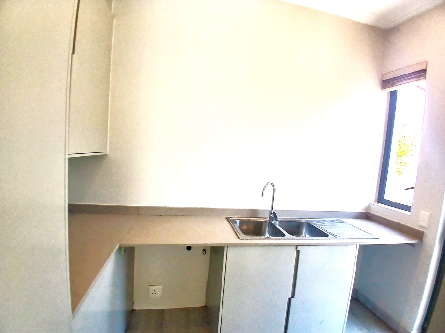 4 Bedroom Property for Sale in Blue Valley Golf Estate Gauteng