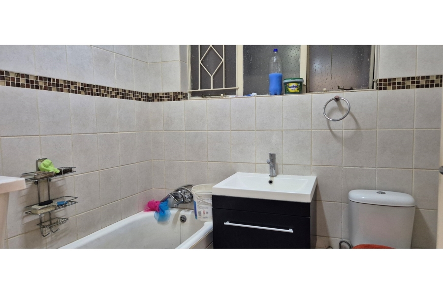 2 Bedroom Property for Sale in Killarney Gauteng