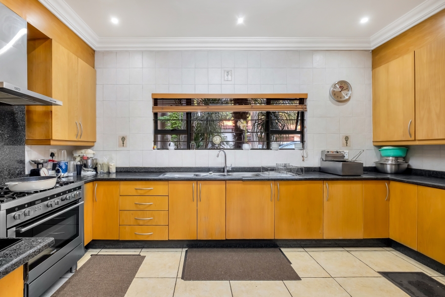 5 Bedroom Property for Sale in Auckland Park Gauteng