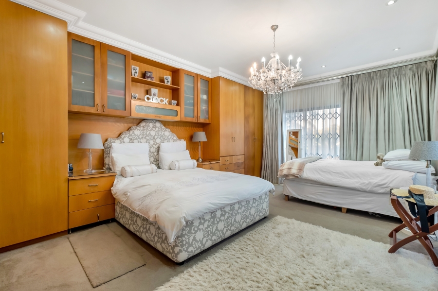 5 Bedroom Property for Sale in Auckland Park Gauteng