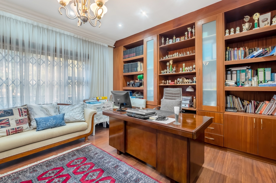 5 Bedroom Property for Sale in Auckland Park Gauteng