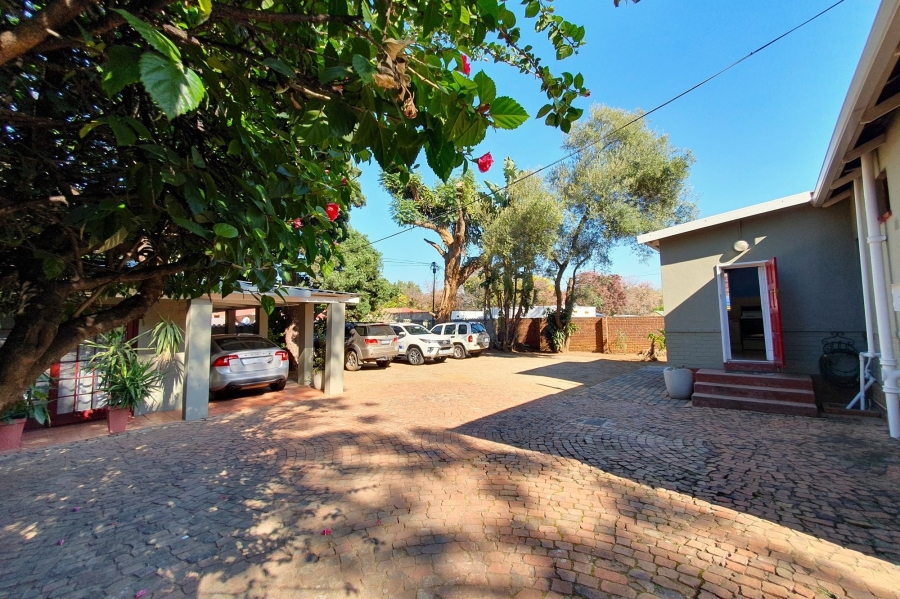 6 Bedroom Property for Sale in Arcadia Gauteng