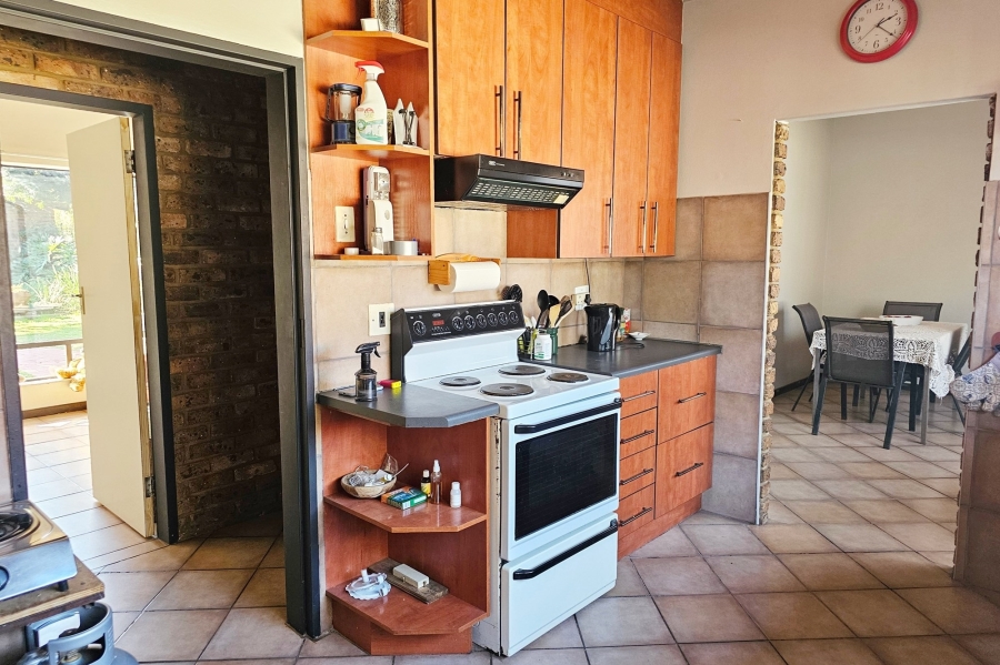 4 Bedroom Property for Sale in Doringkloof Gauteng