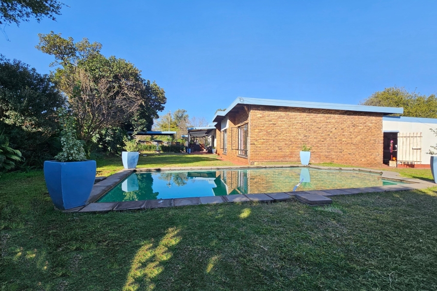 4 Bedroom Property for Sale in Doringkloof Gauteng