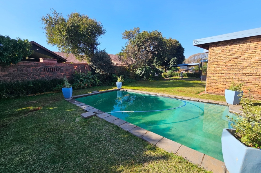 4 Bedroom Property for Sale in Doringkloof Gauteng