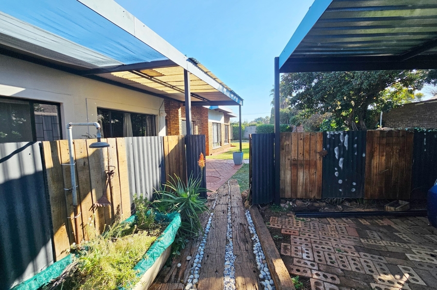 4 Bedroom Property for Sale in Doringkloof Gauteng