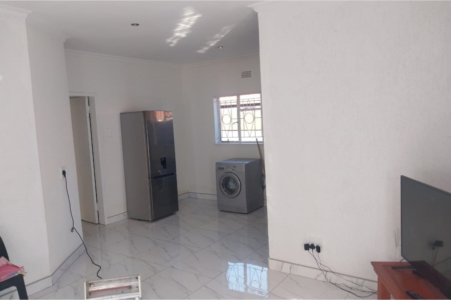 3 Bedroom Property for Sale in Protea North Gauteng