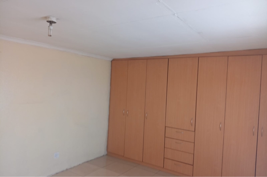 To Let 2 Bedroom Property for Rent in Doornkop Gauteng